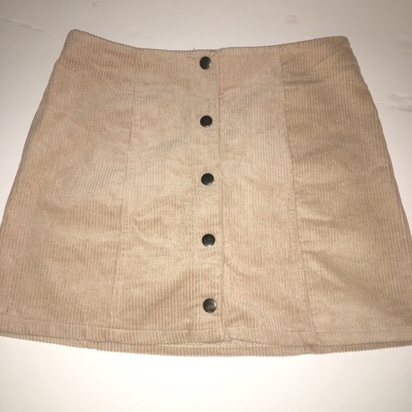 Forever 21 Dresses & Skirts - NWOT Corduroy skirt
